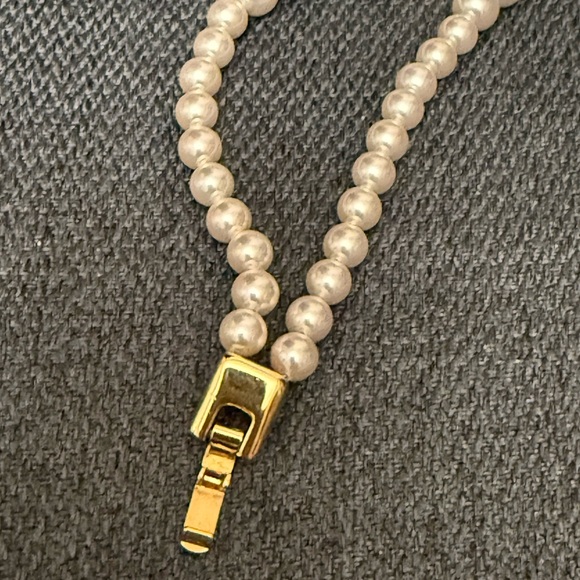Pearl Necklace - Picture 11 of 15